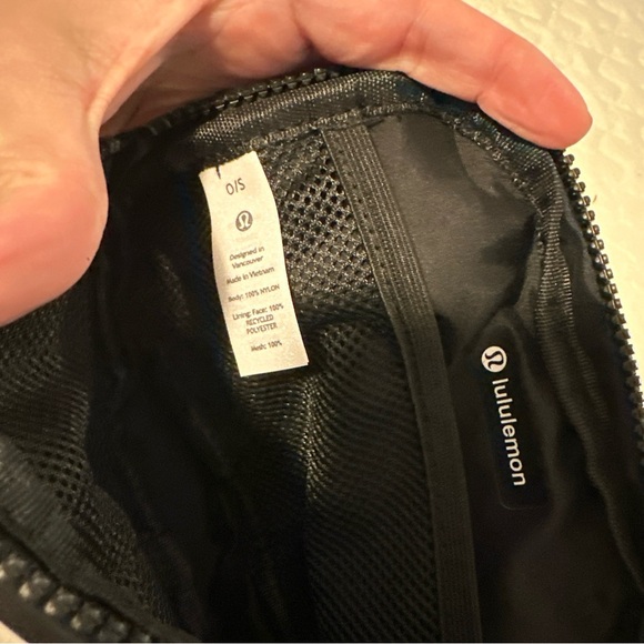 NWT - Lululemon Everywhere Belt Bag Black Crossbody Strap 1L #unisex - Picture 7 of 7